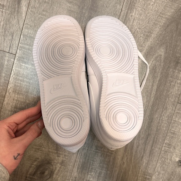 Nike Ebernon Mid 'Triple White' - US 7.5 - Picture 11 of 12